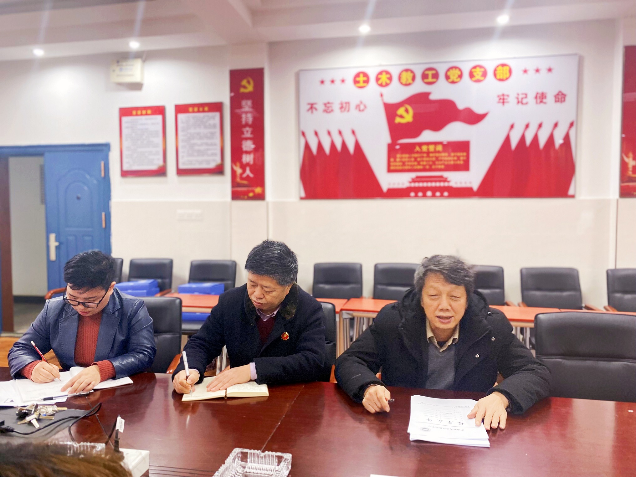 680a6f02004e4ec3abaac04bb4d40717.jpg 680a6f02004e4ec3abaac04bb4d40717.jpg