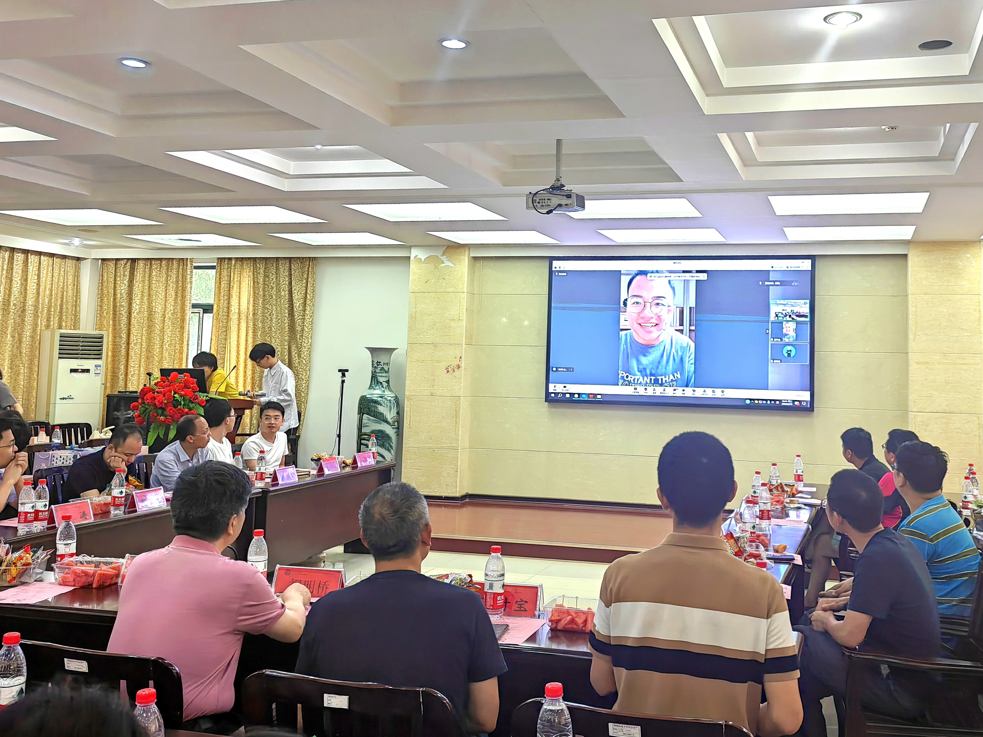 f5d2b987b9e549c38b285b9c08a73ace.jpg f5d2b987b9e549c38b285b9c08a73ace.jpg